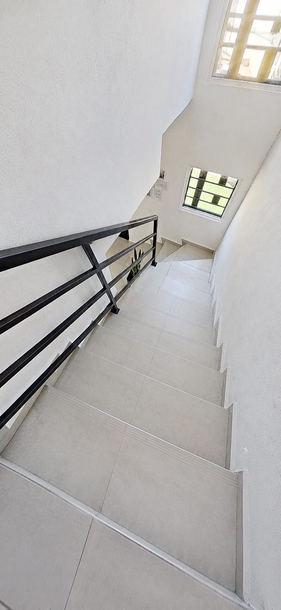 CASA EN VENTA EN RINCONADA SANTA FE, ESQUINA CON TERRENO EXCEDENTE - foto 4