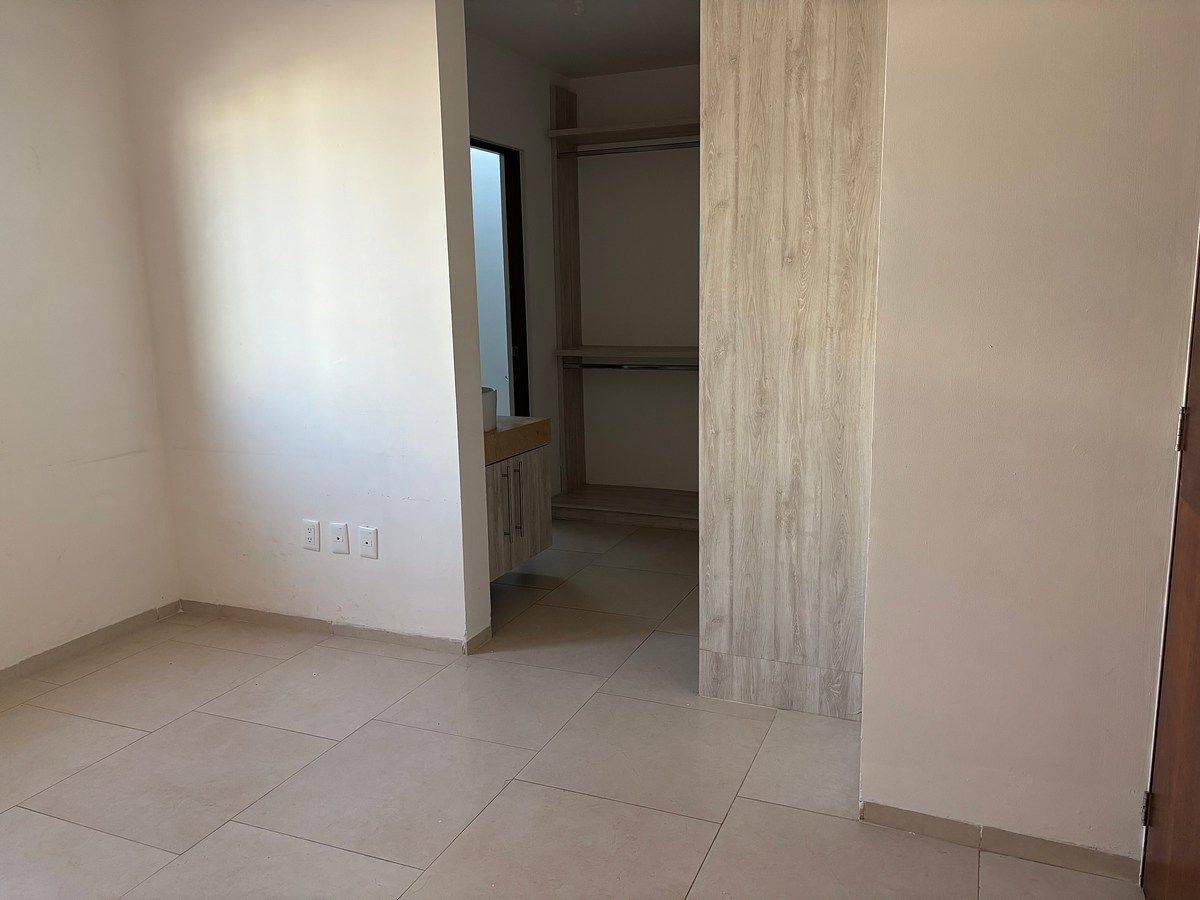 Casa em condomínio fechado em Zibatá, El Marqués, foto 12 de 13