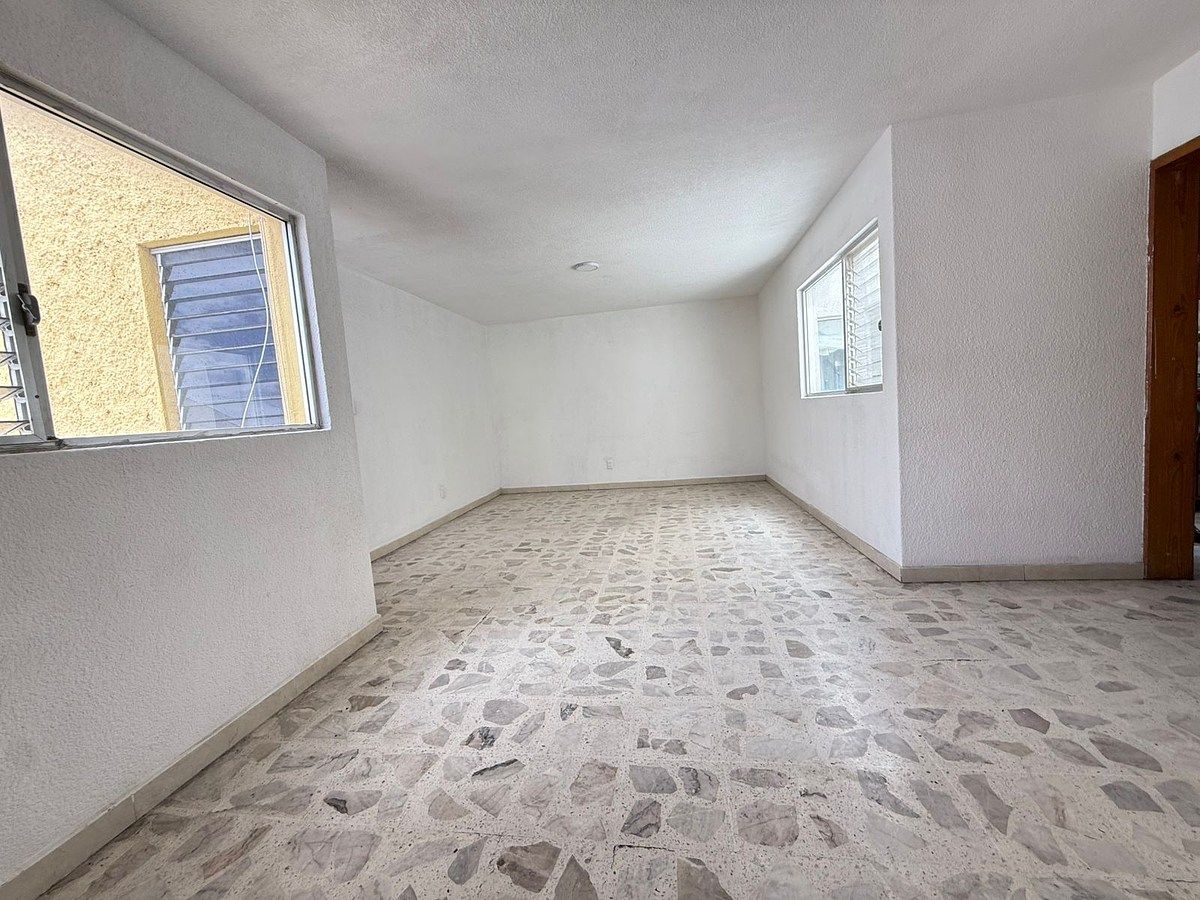 VENDA OPORTUNIDADE APARTAMENTO AV. UNIVERSIDADE, foto 1 de 12