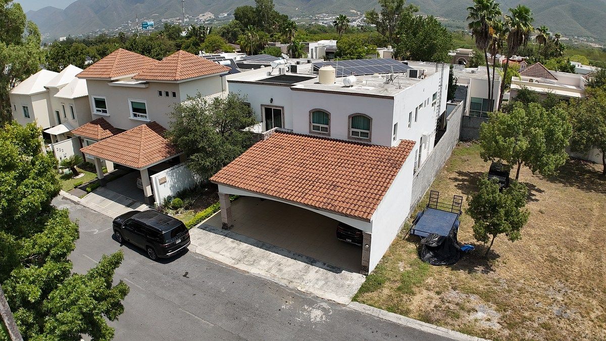 CASA EN VENTA 5 RECÁMARAS EN SANTIAGO NUEVO LEÓN - EQUINOCCIO, foto 1 de 13