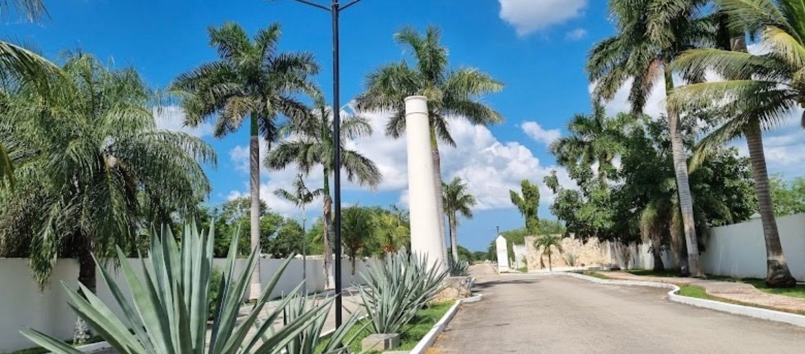 Lot in Cholul, Mérida, photo 2 of 6