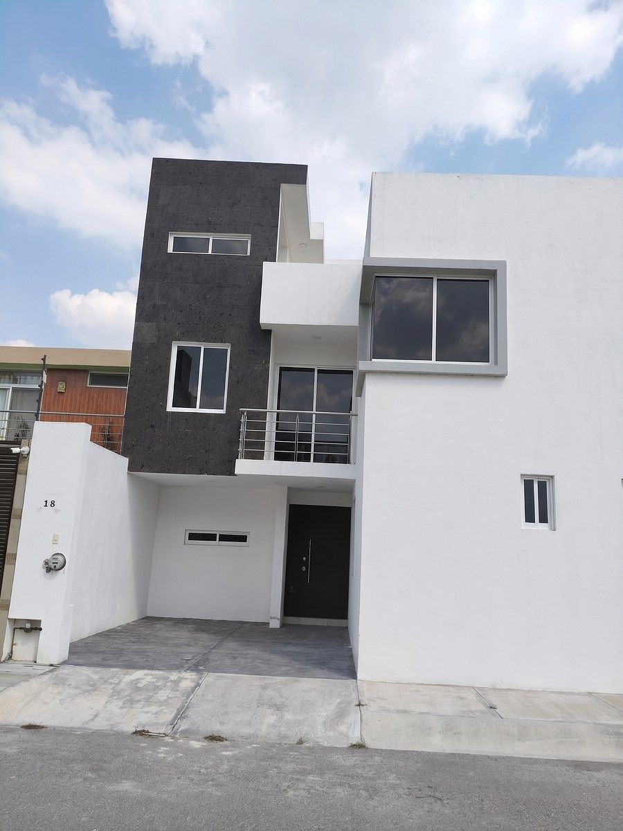 Casa em Lomas de Banthi, foto 1 de 22