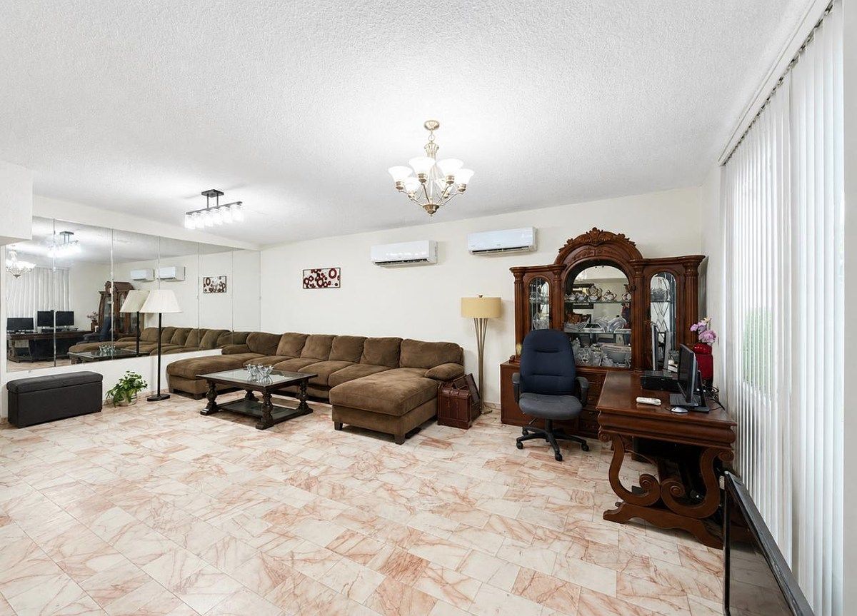 Casa em Villafontana, Mexicali, foto 3 de 12