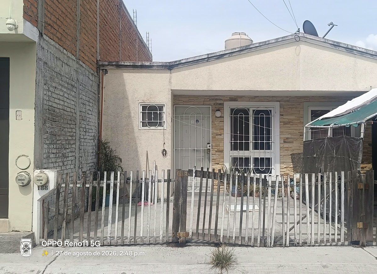 VENTA DE CASA  $820000, foto 1 de 9