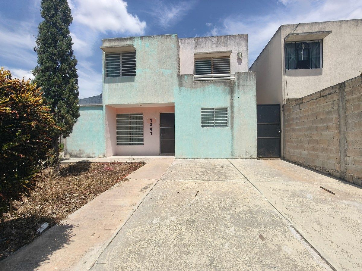 House in Diamante Paseos de Opichen, Mérida, photo 2 of 13