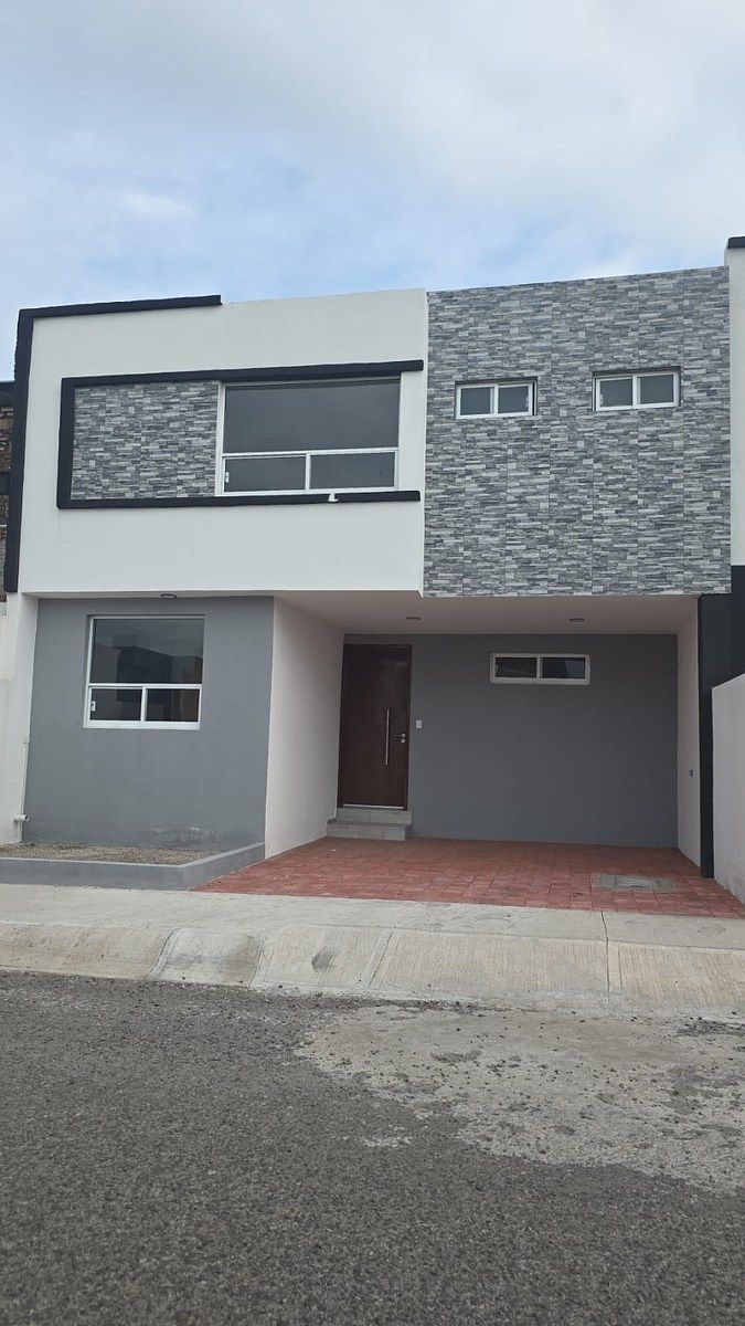 New house in Lomas de Banthi, photo 1 of 20