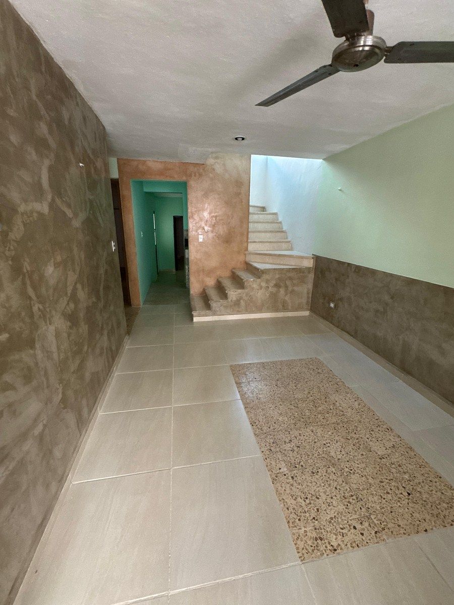 House in Antonia Jimenez Trava, Mérida, photo 2 of 14