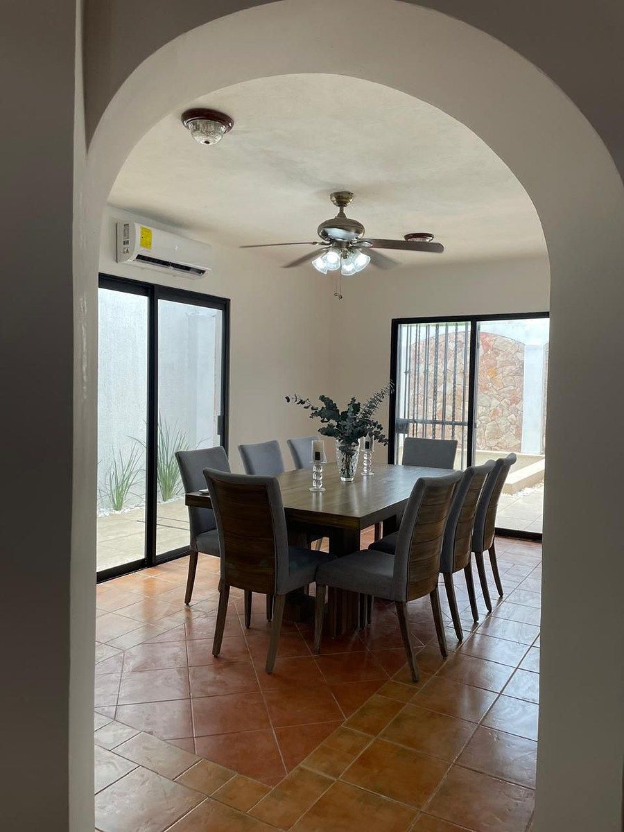 House in La Castellana, Mérida, photo 2 of 24