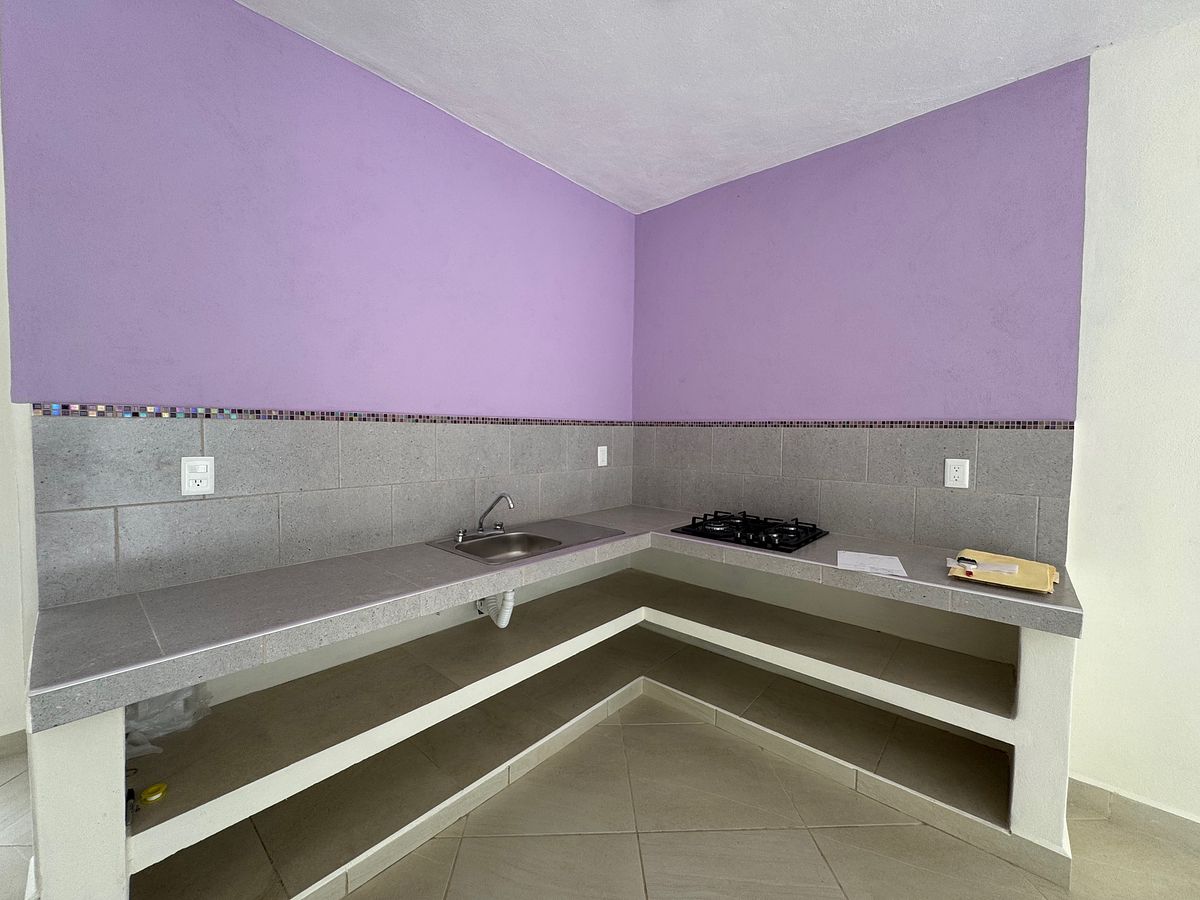 Building in Izamal, Izamal, photo 2 of 27