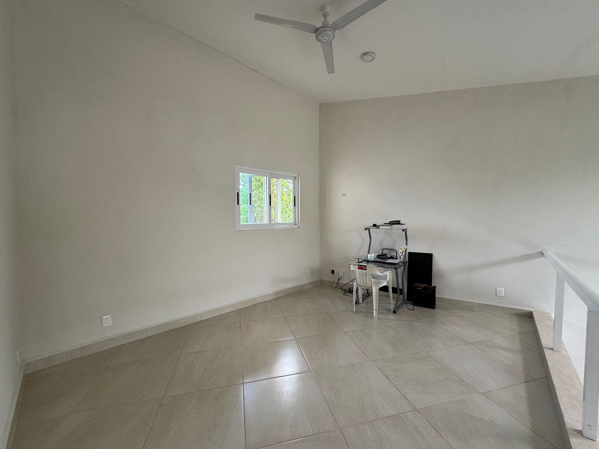 Building in Izamal, Izamal, photo 17 of 27