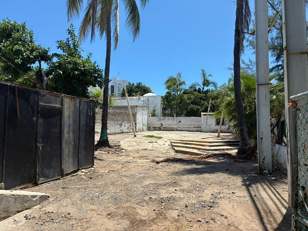 Local comercial en Zona Dorada, Mazatlán, foto 8 de 11