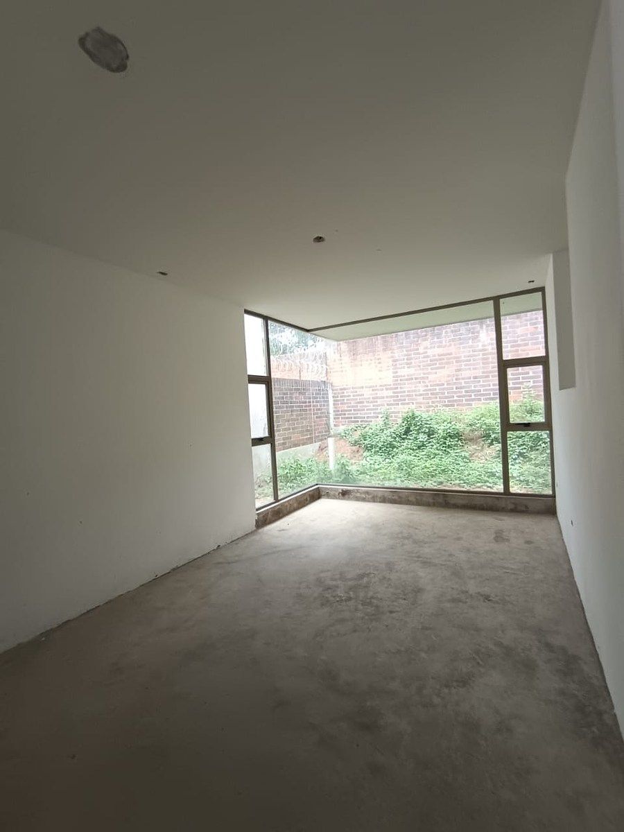 Casa en VENTA en Kanajuyú, Zona 16 - Image 5