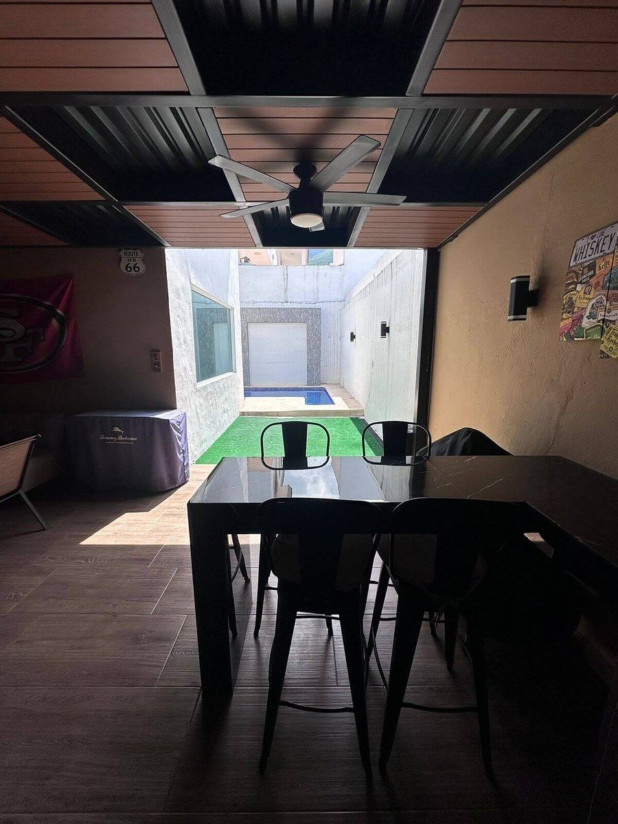 Casa em Contry la Silla, Guadalupe, foto 2 de 16