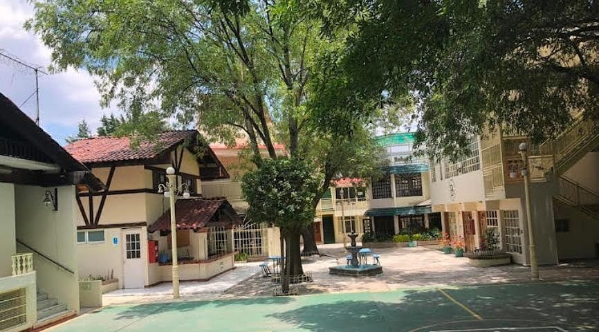 Terreno en Venta de 2,700 m² Sobre Insurgentes Sur, foto 1 de 12