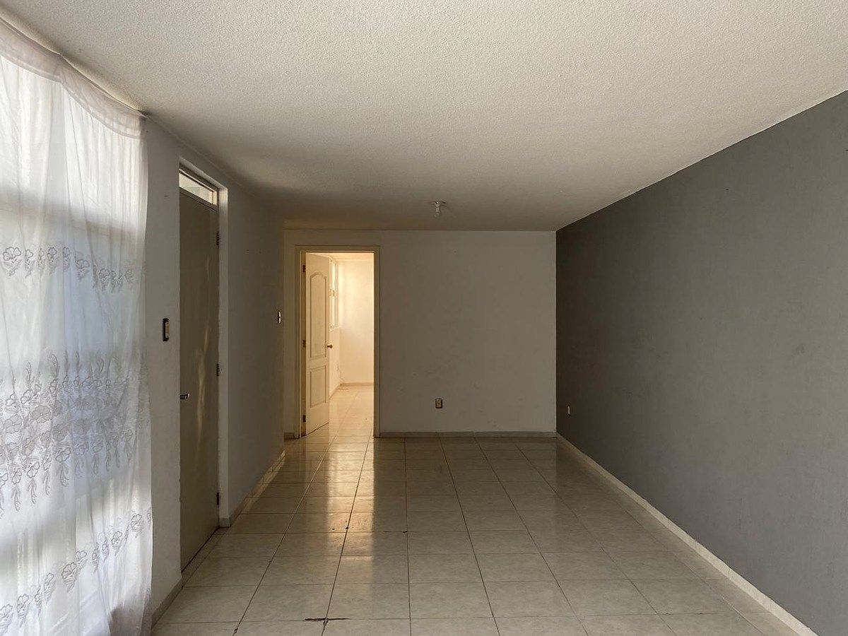 Casa en renta en privada por el Dorado 2 recs 1 baño cocina equipada, patio, foto 1 de 14