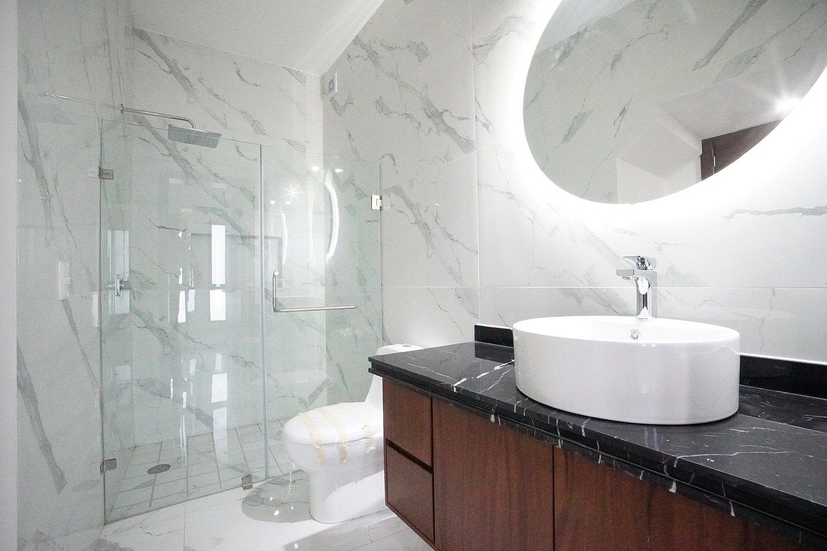Baño Completo en Planta Baja, foto 13 de 27