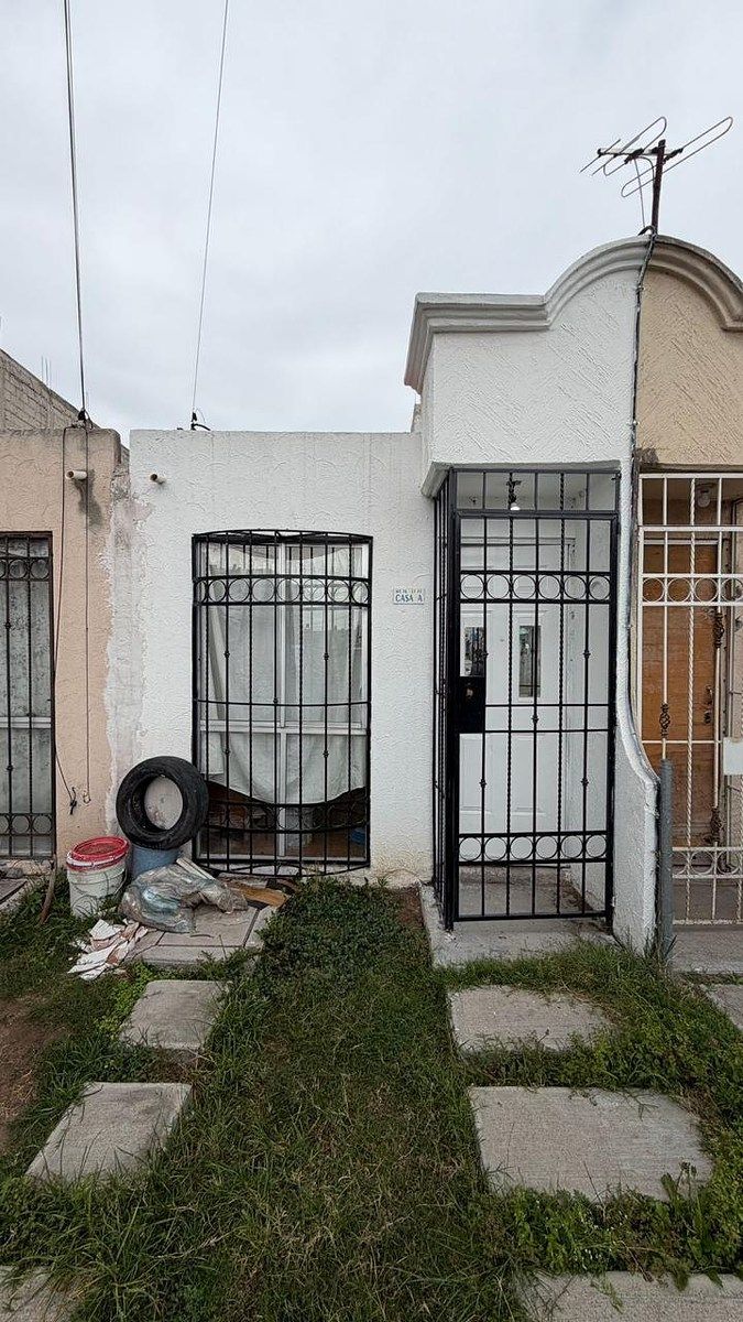 VENDA DE CASA EM CTO. VALLE HERMOSO, foto 1 de 10