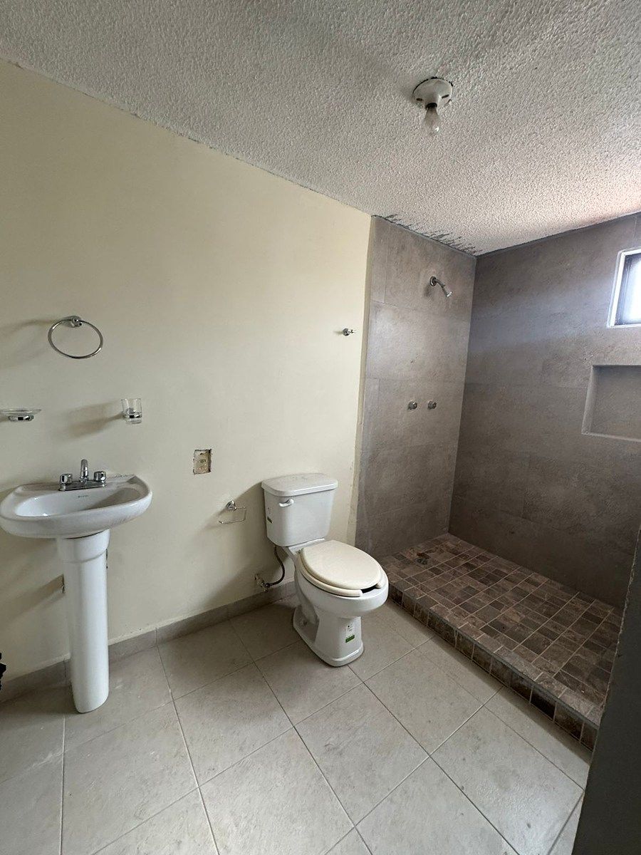 Casa em Villas de Anáhuac, San Nicolás de los Garza, foto 13 de 18