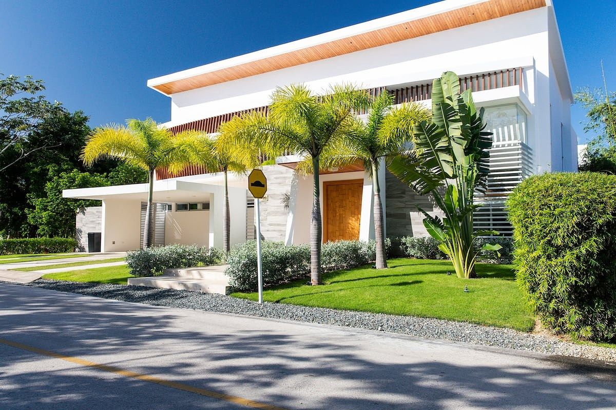 Venta de  Villa en Punta Cana Village, foto 1 de 23
