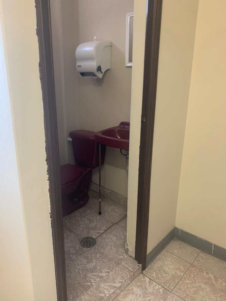 Baño #1, photo 5 of 16