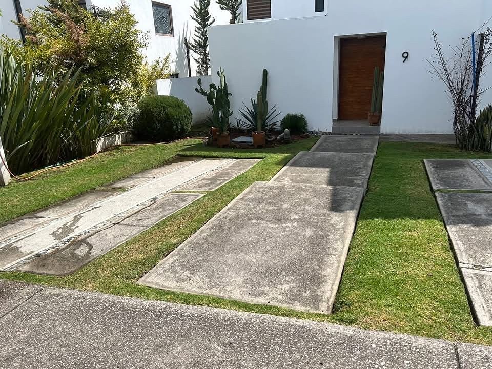 Fachada, photo 1 of 7