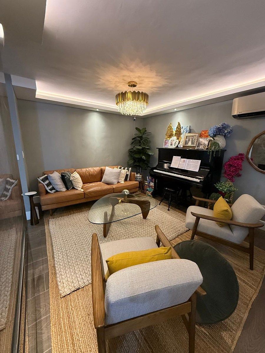 CASA REMODELADA À VENDA – BALCONES DE MEDEROS | ZONA SUL, foto 1 de 28