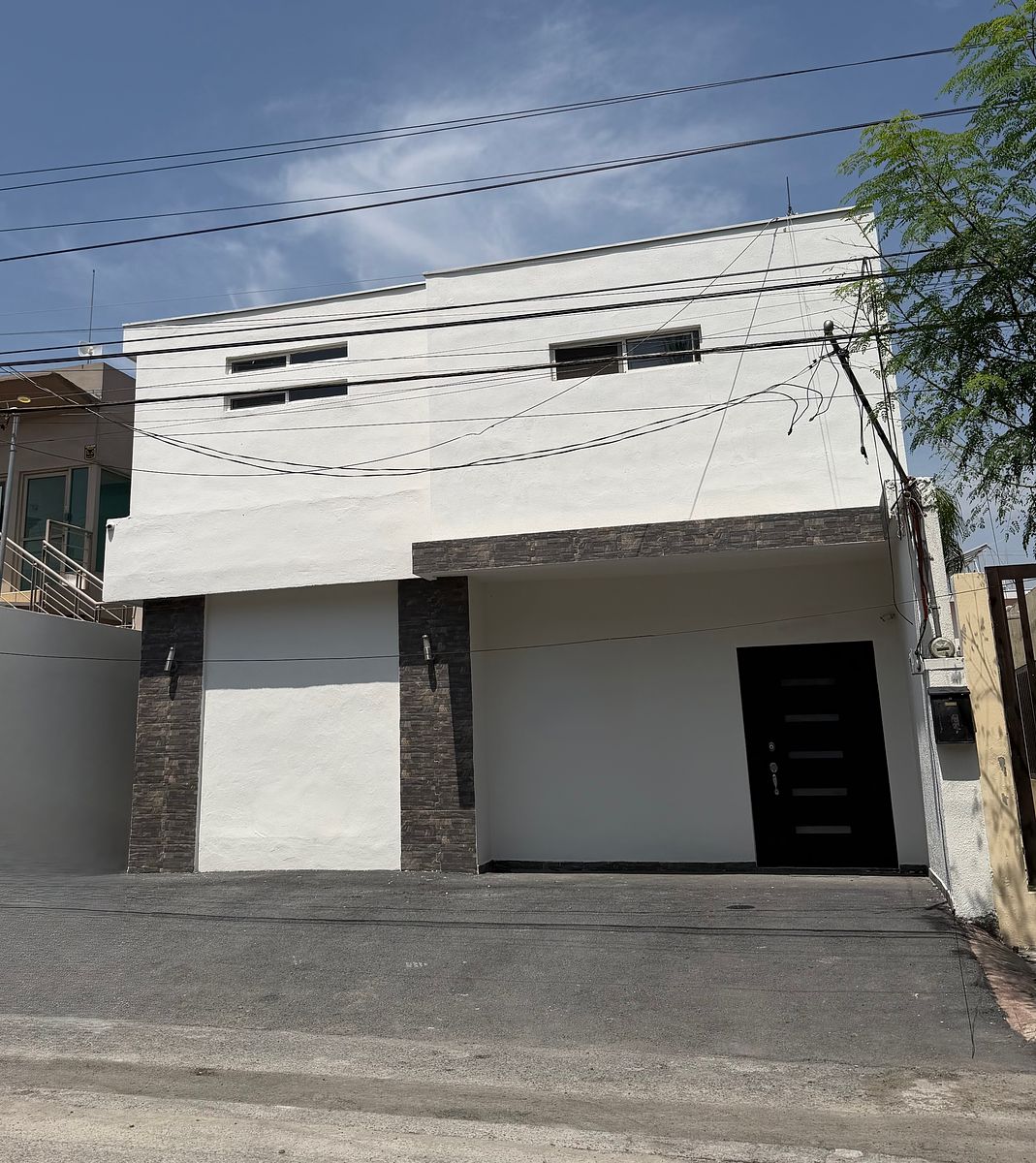 Casa com uso comercial em Linda Vista, Guadalupe, foto 2 de 27