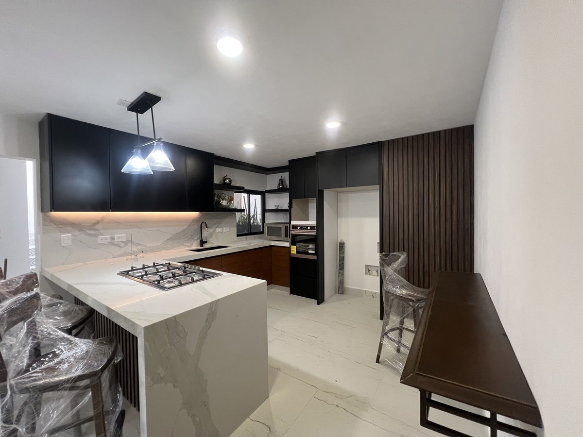 Casa em Lomas Del Valle, San Pedro Garza García, foto 3 de 17