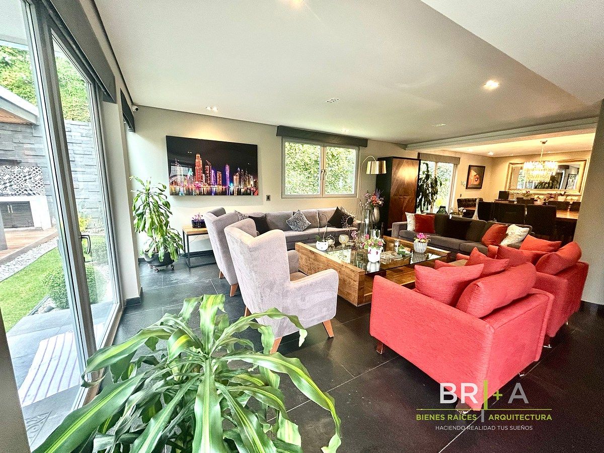 Sala, photo 2 of 37