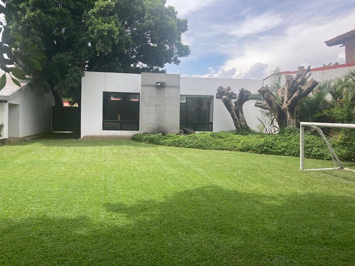 Casa em José G Parres, Jiutepec, foto 2 de 36