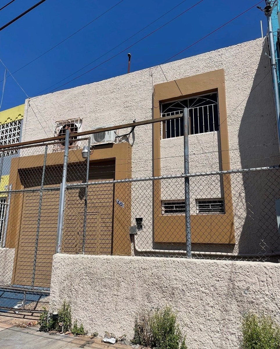 Commercial Storage Unit in Santa María, Guadalajara, photo 2 of 17