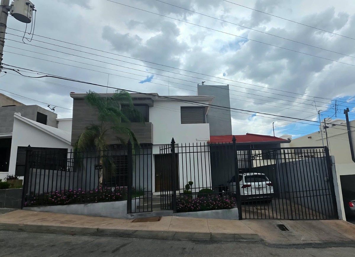 CASA EN VENTA EN CAMPANARIO, foto 1 de 1