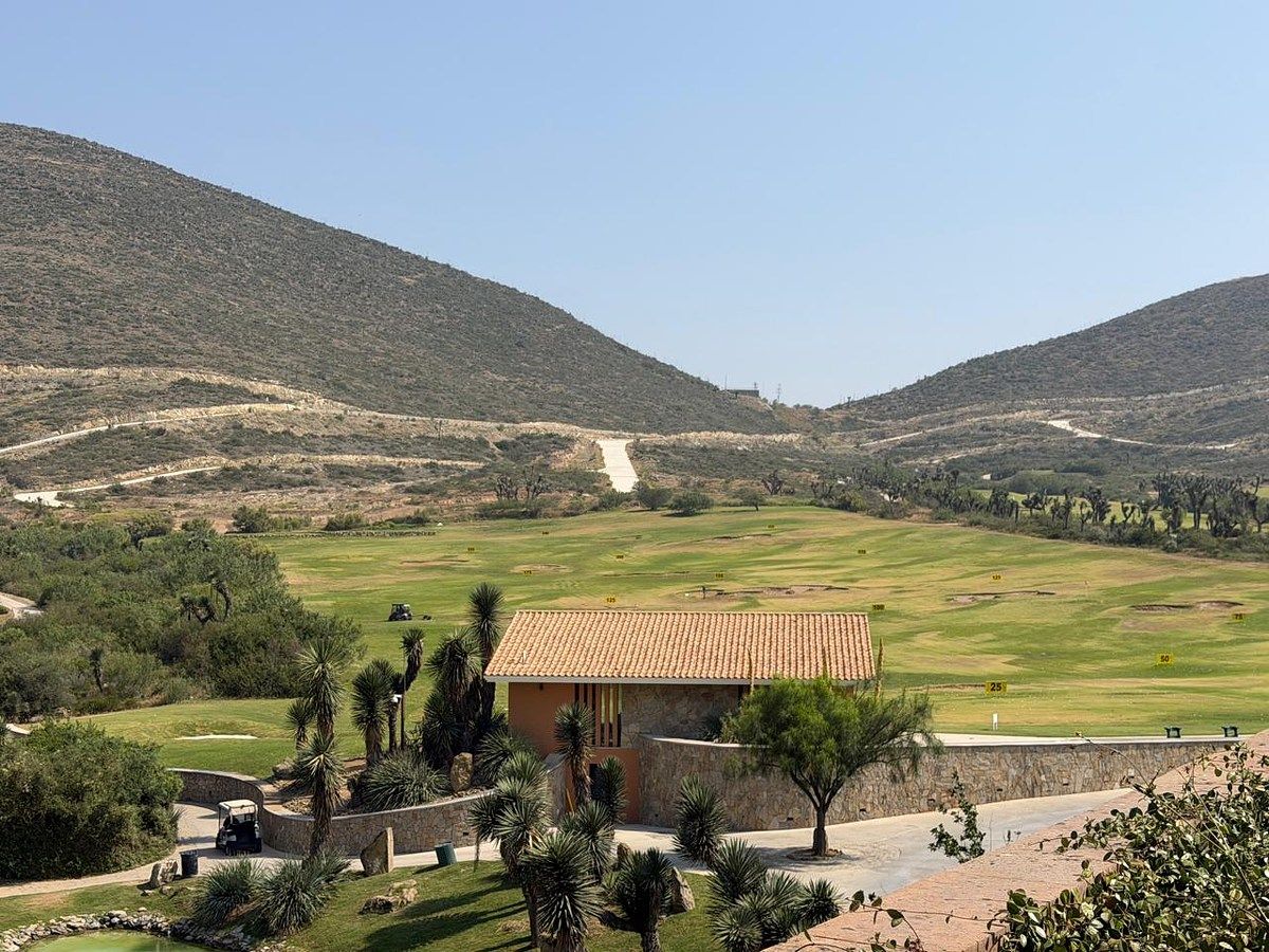Terreno en Terralta Residencial Country Club, García, foto 2 de 12