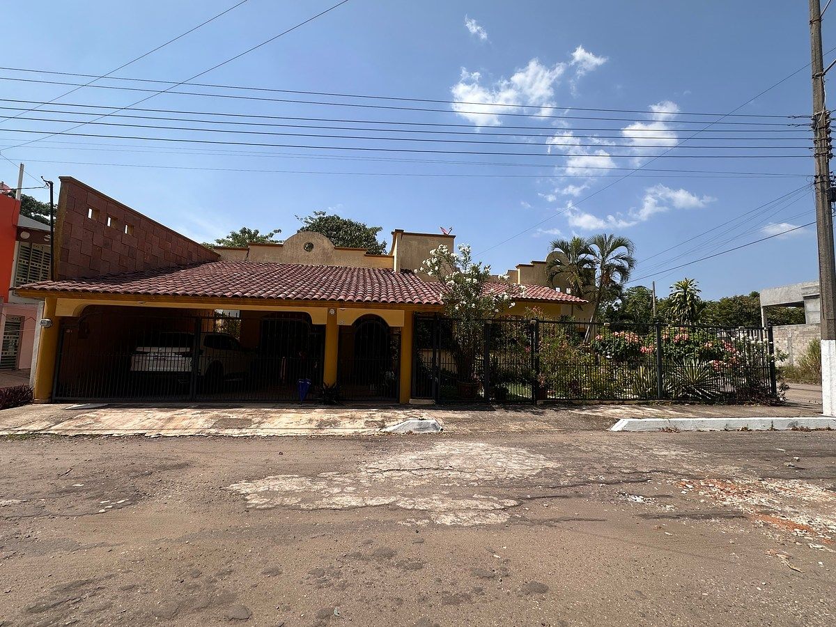 Casa en La Lima, Centro, foto 2 de 44