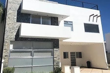 AMPLIA CASA EN RENTA/VENTA EN COND. LOMAS DEL LAGO, CUMBRES DEL LAGO JURIQUILLA, foto 1 de 44