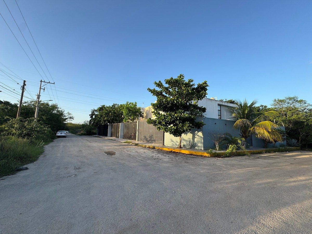 SE VENDE TERRENO RESIDENCIAL EN TEMOZON NORTE MÉRIDA YUCATÁN - foto 4