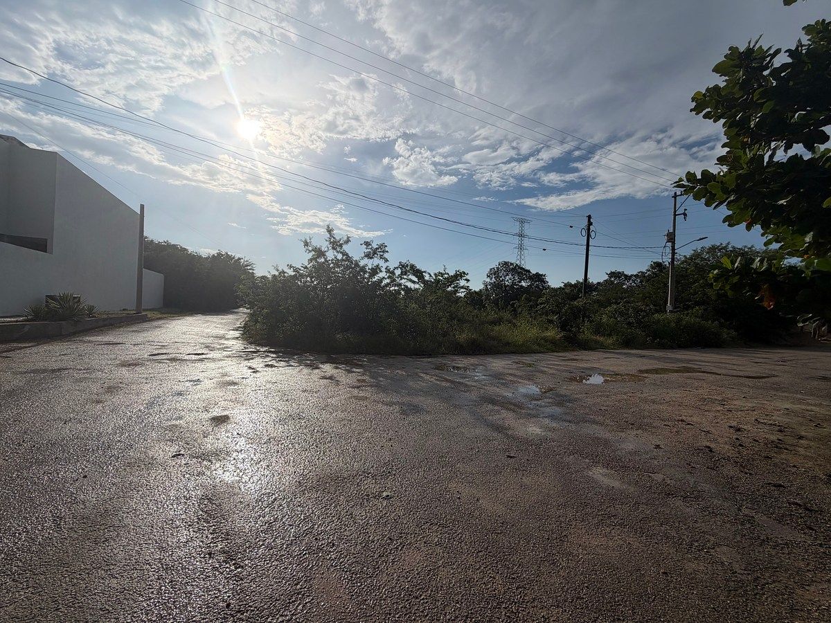 SE VENDE TERRENO RESIDENCIAL EN TEMOZON NORTE MÉRIDA YUCATÁN - foto 3