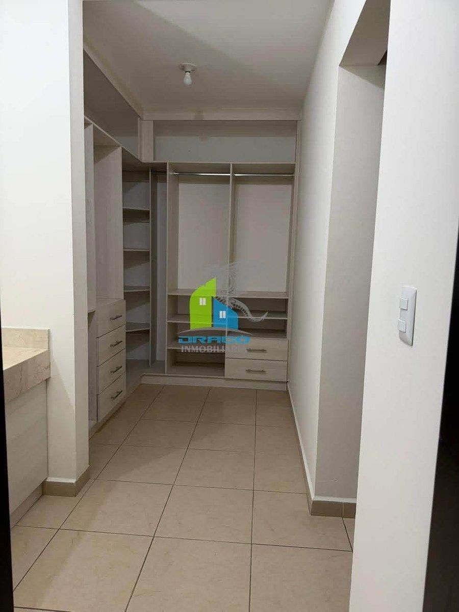 Casa em condomínio fechado em Zákia, El Marqués, foto 6 de 10