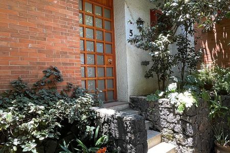 HOUSE FOR SALE SANTA URSULA, TLALPAN. EXCELLENT OPPORTUNITY