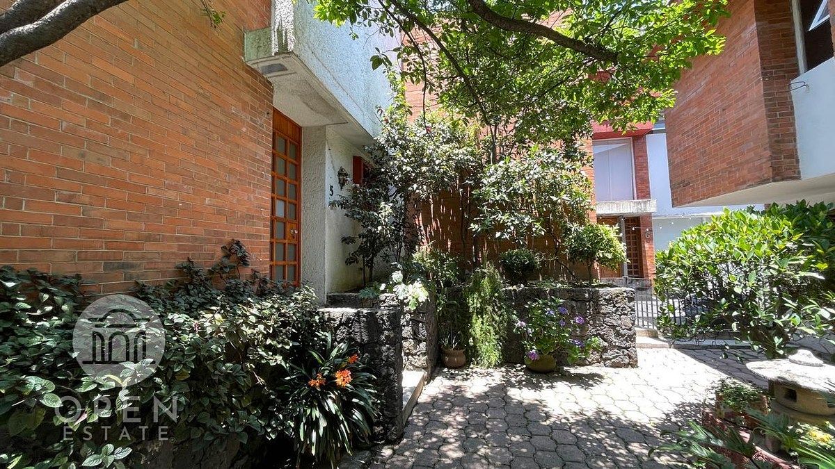 HOUSE FOR SALE SANTA URSULA, TLALPAN. EXCELLENT OPPORTUNITY, photo 1 of 37