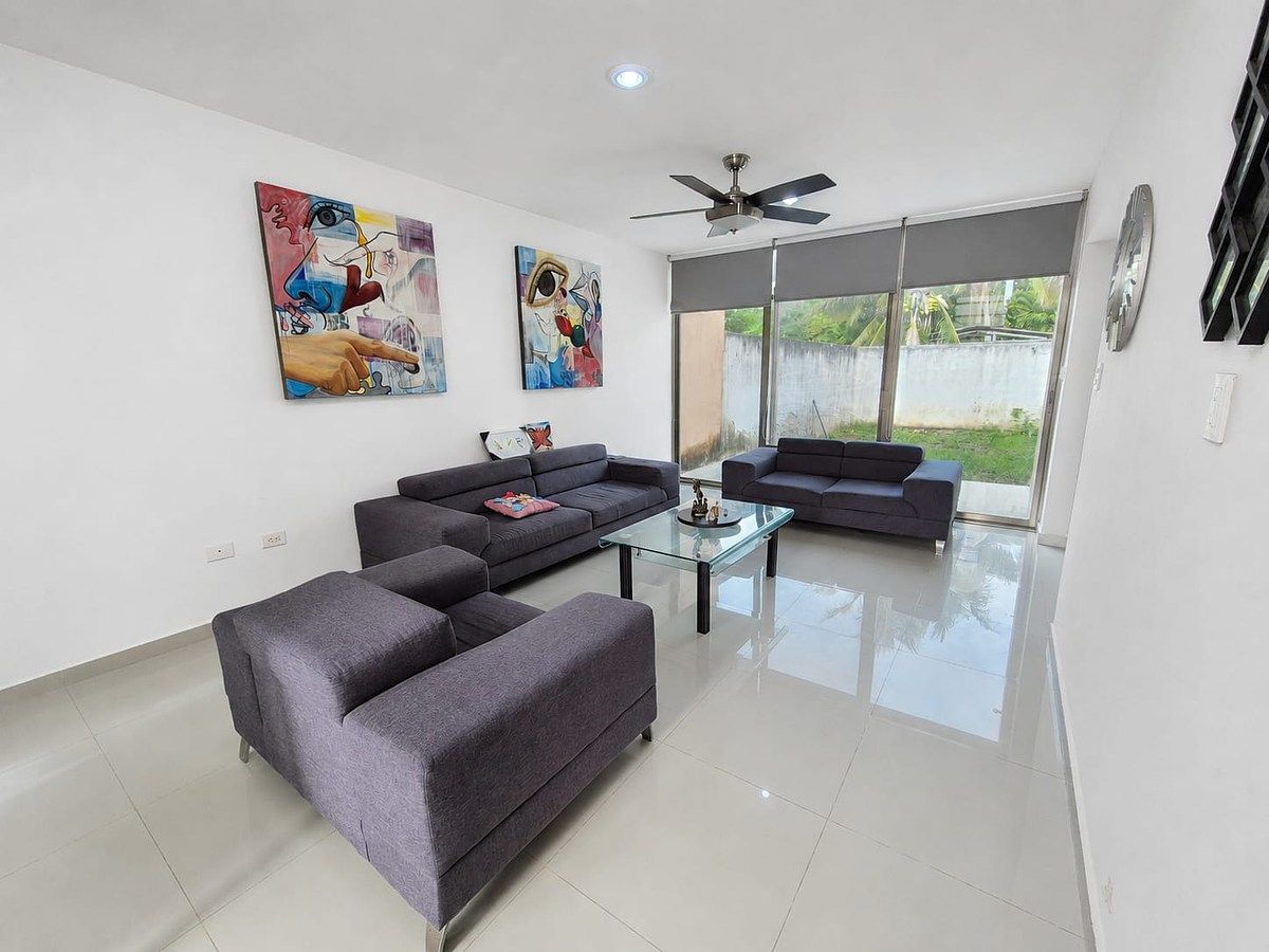 Casa en Leandro Valle, Mérida, foto 2 de 13