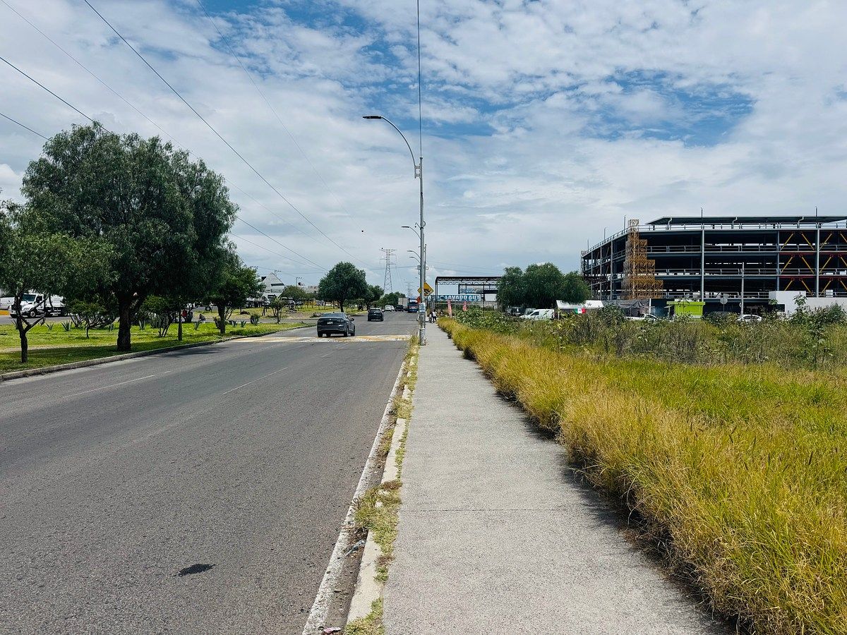 Terreno comercial en Lomas de San Ángel, Querétaro, foto 4 de 5
