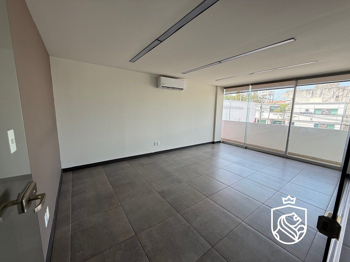 Retail Space in Fátima, Carmen, photo 2 of 9