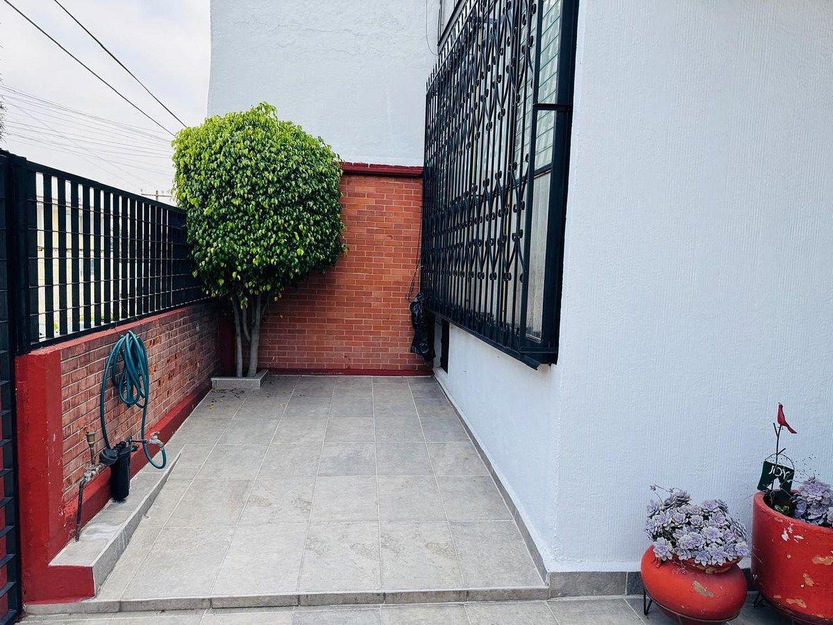Casa en Magisterial Vista Bella, Tlalnepantla de Baz, foto 3 de 17
