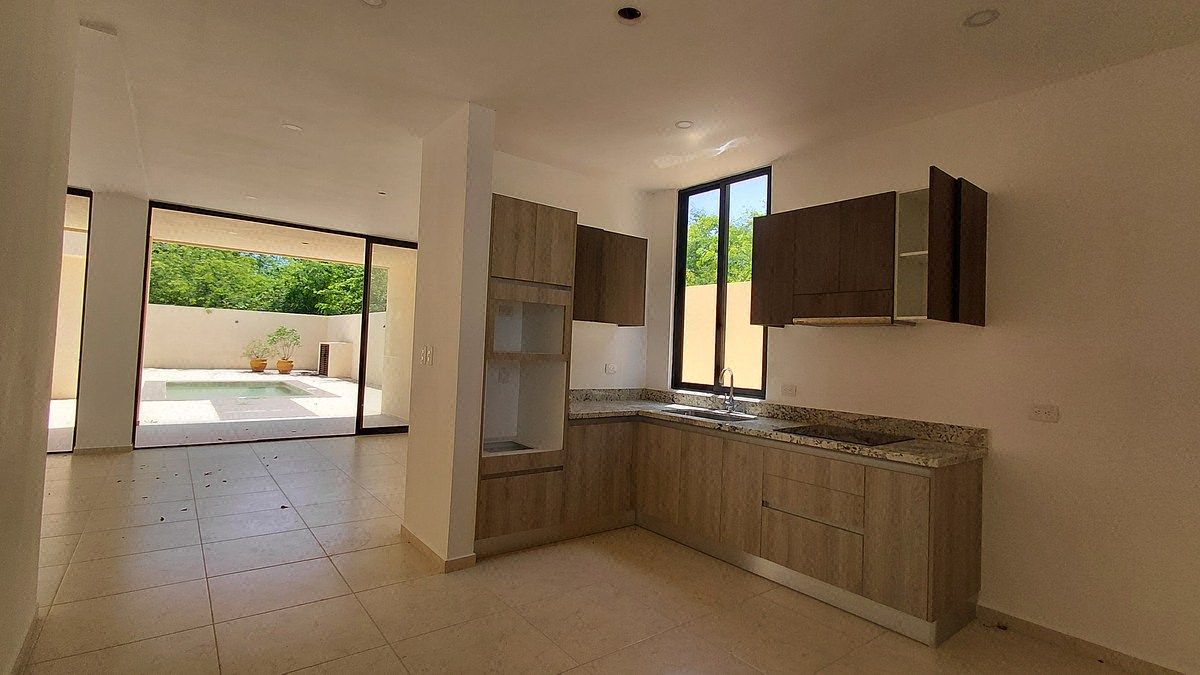 CASA EN VENTA EN MÉRIDA, KIKTEIL, BLANCA RESIDENCIAL, 4 RECÁMARAS - foto 3