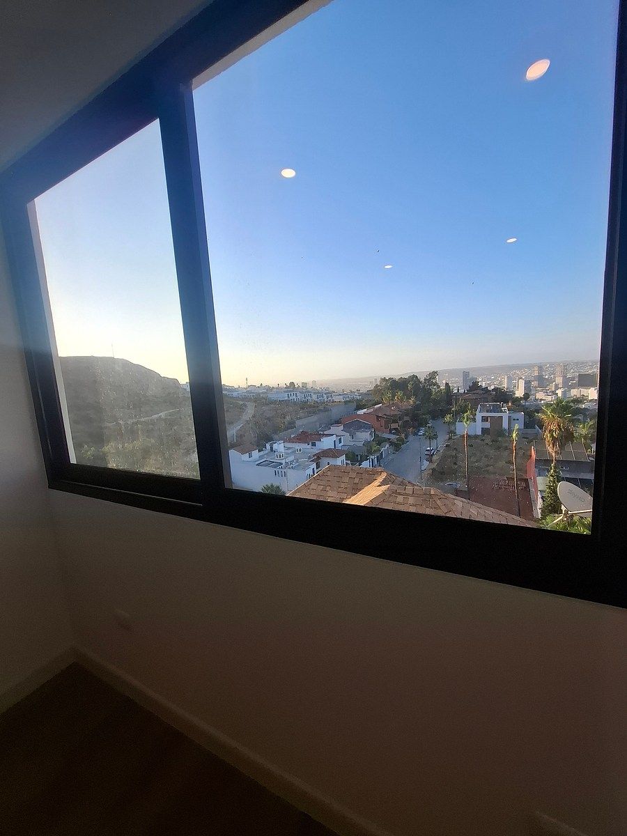House in Jardines de Chapultepec, Tijuana, photo 24 of 27
