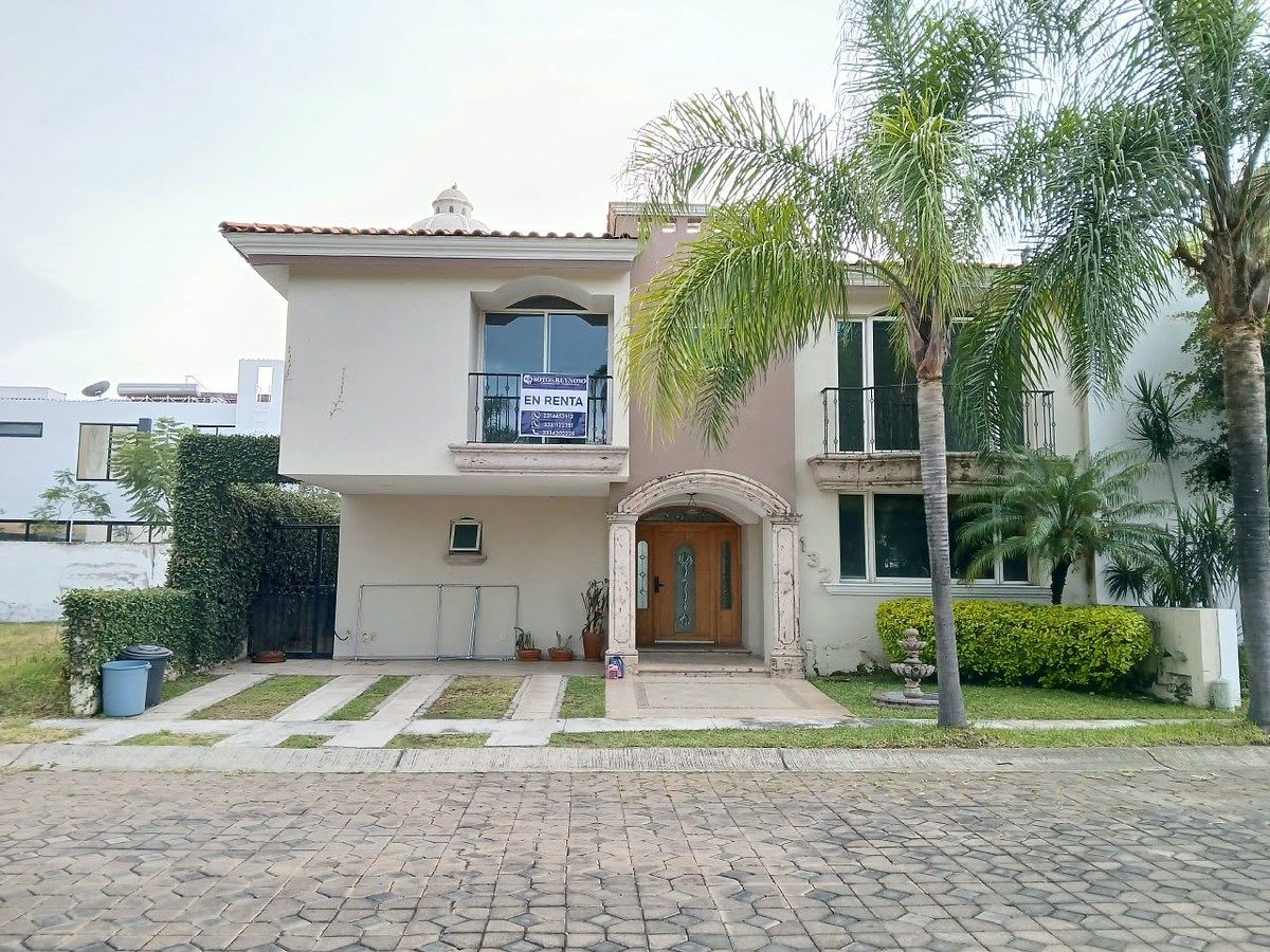 RESIDENCIA EN RENTA JARDIN REAL COTO 4, foto 1 de 23