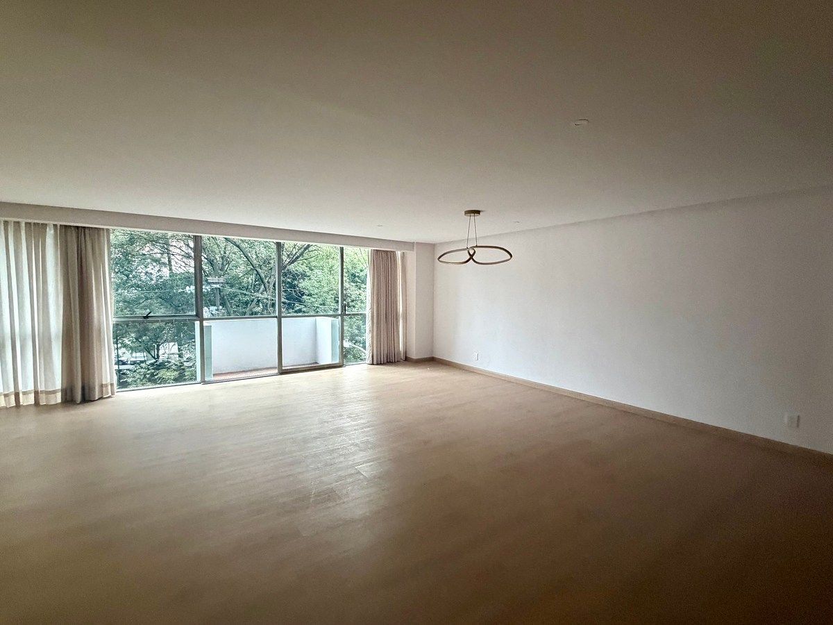 Apartment in Lomas de Chapultepec V Sección, Miguel Hidalgo, photo 3 of 20