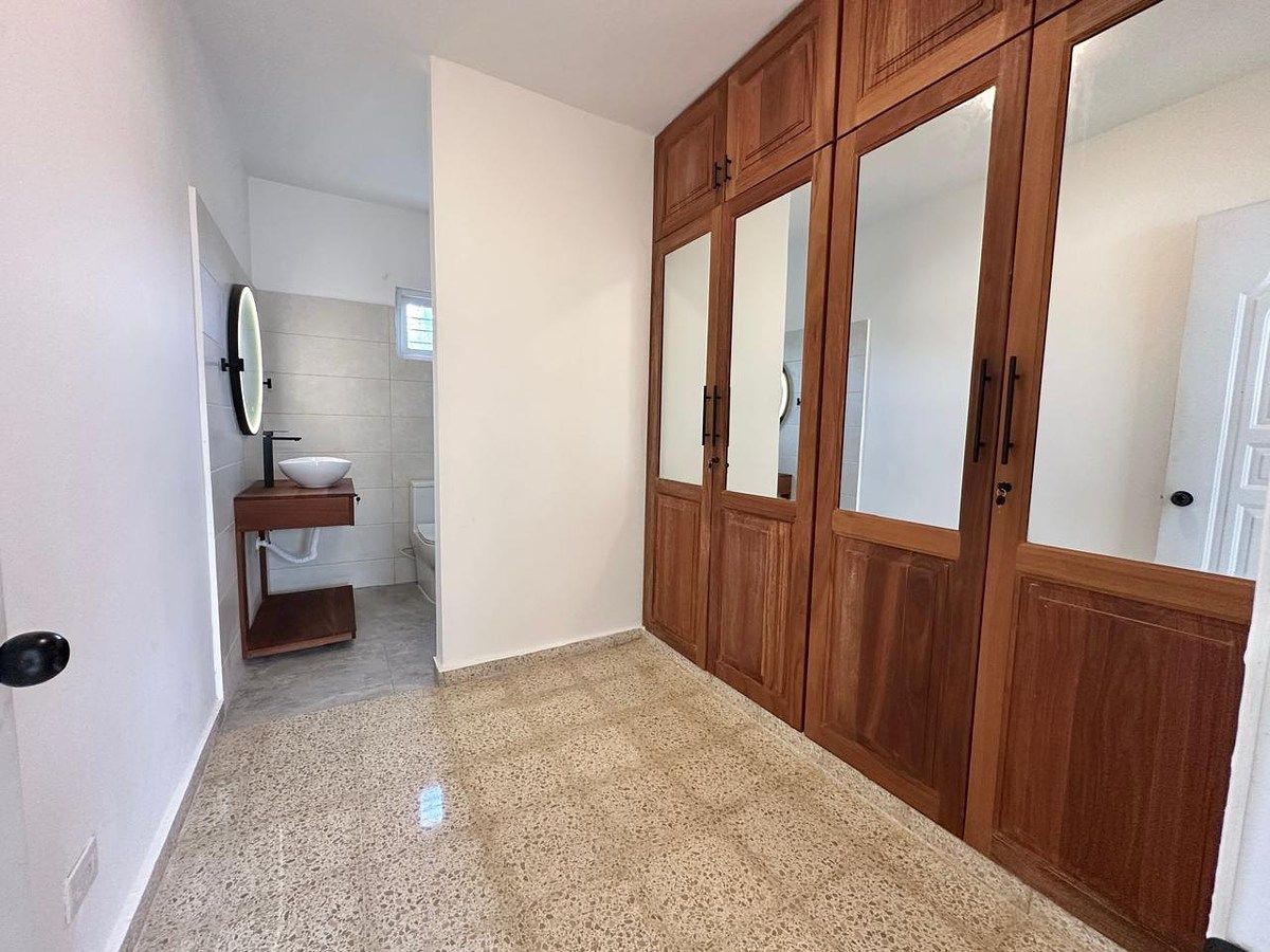 Casa en Viejo Arroyo Hondo, Santo Domingo Centro (Distrito Nacional), foto 18 de 19