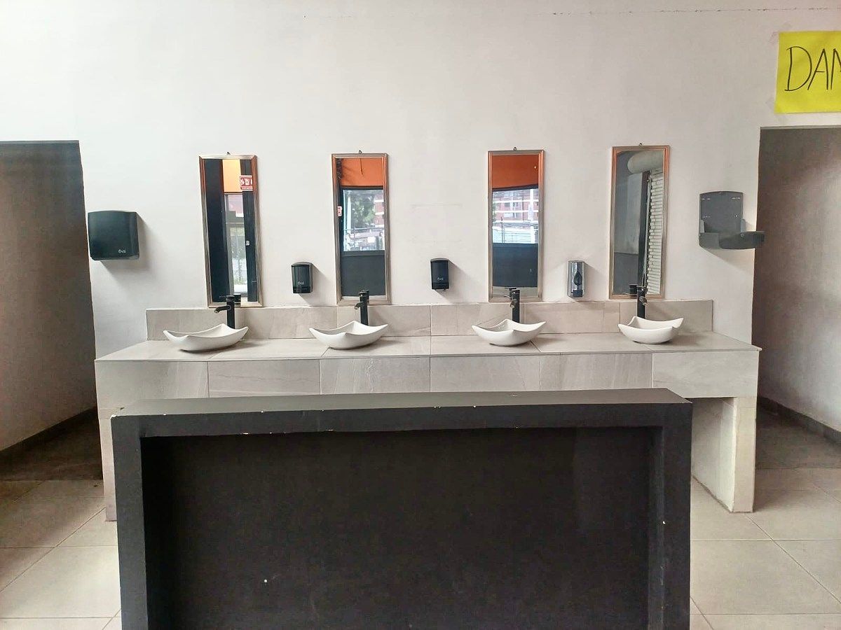 4 áreas de lavabo para clientes ., foto 9 de 19